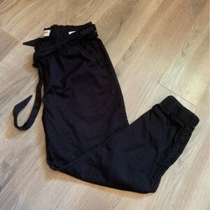 Levi’s Tie Belt Joggers